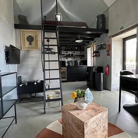 The L Lodge, A Curated Sea View House & Garden