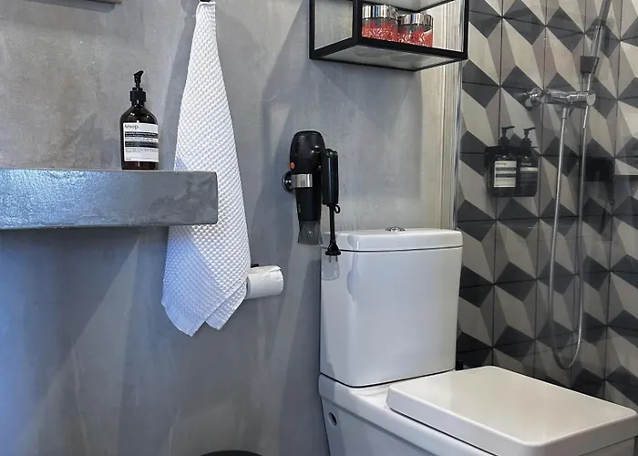 The L Lodge, Ocean View Private Garden *