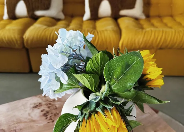 The L Lodge, Ocean View Private Garden *