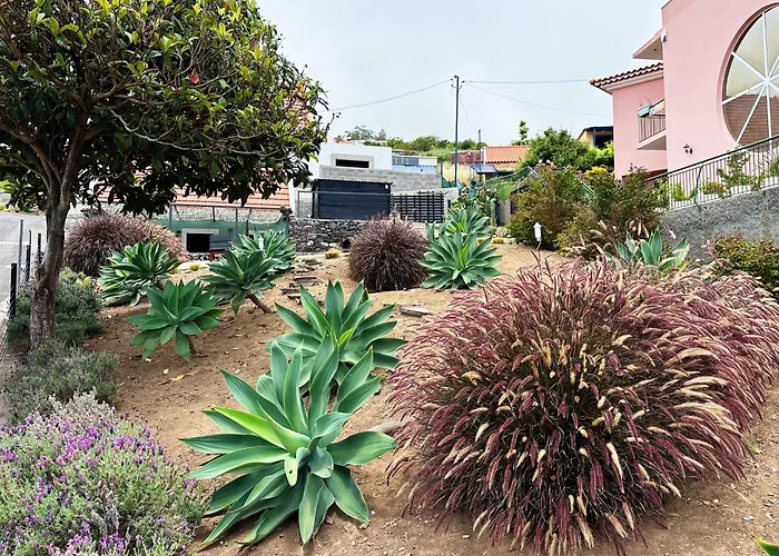 The L Lodge, Ocean View Private Garden 빌라 리베이라브라바