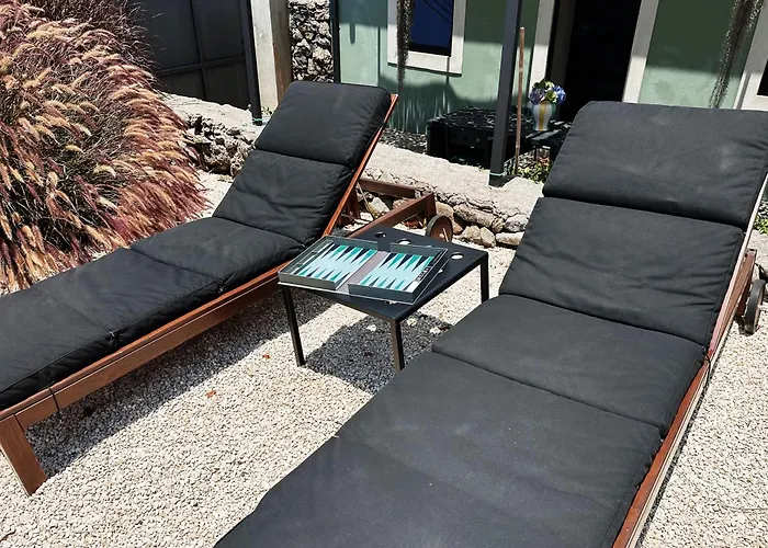 The L Lodge, Ocean View Private Garden *